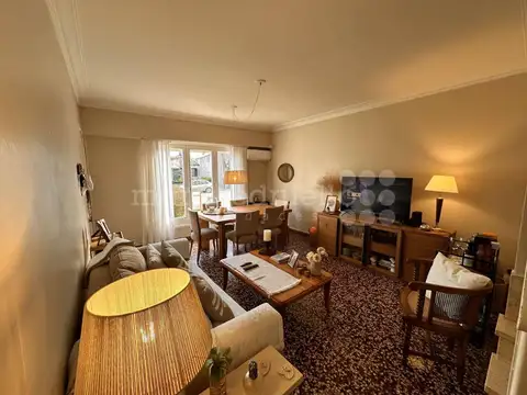 CASA EN CALLE MITRE CHASCOMUS A PASOS DE LAGUNA