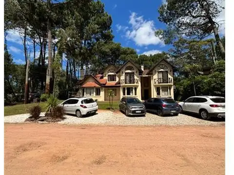 Casa en Alquiler de 3 dormitorios