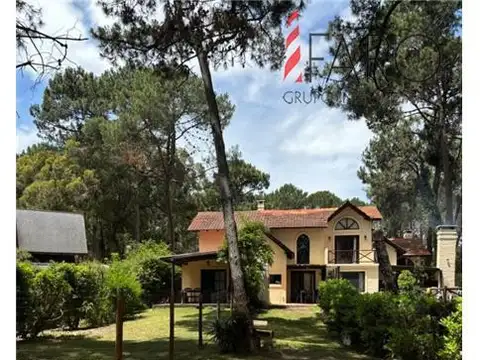 Casa en Alquiler en Punta Ballena, USD 3.500