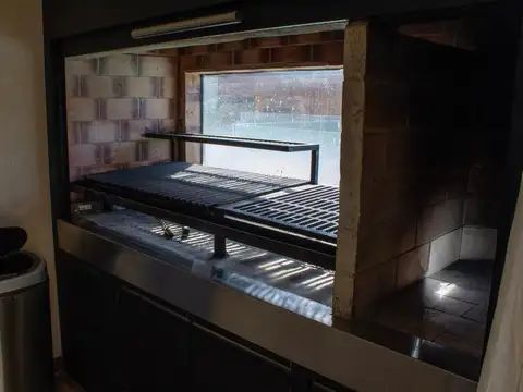 Casa en Venta con 5 cocheras