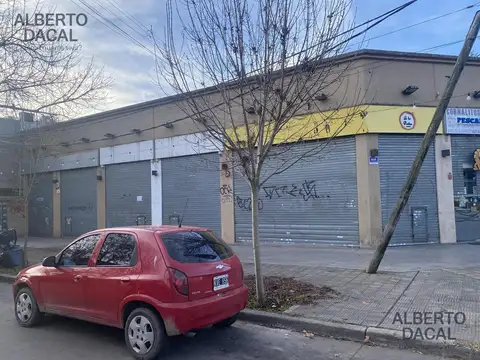 Local en Alquiler en City Bell, $ 860.000