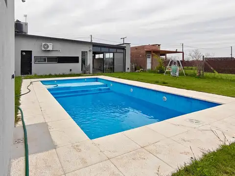 VENTA | PERMUTA Departamento 2 Dormitorios - Punta Chacra, Roldan