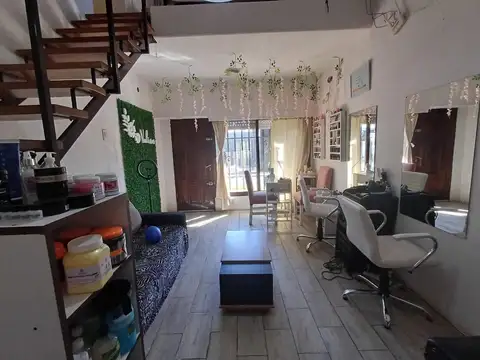 Casa 3 ambientes con 2 baños