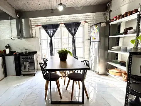 CASA EN VENTA 7 AMBIENTES BOSQUES FLORENCIO VARELA
