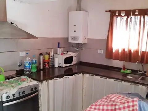 Casa 3 ambientes con 1 baño