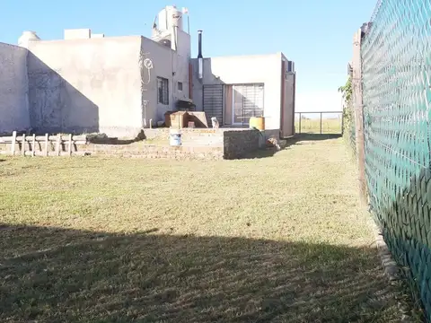 CASA 1 DORMITORIO EN VENTA E. ECHEVERRIA IBARLUCEA