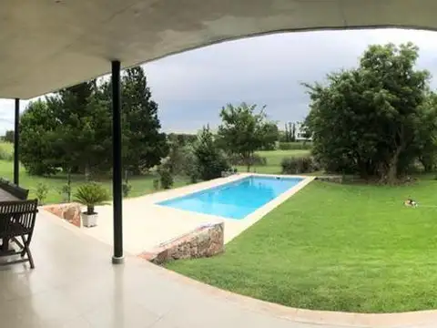 Casa en Venta en Countries y Barrios Cerrados en General Rodriguez, USD 490.000