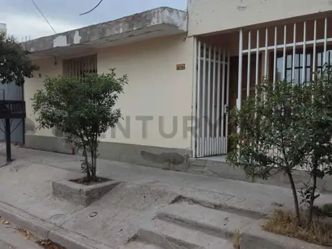 venta casa de 3 dormitorios mas departamento de 1 dormitorio