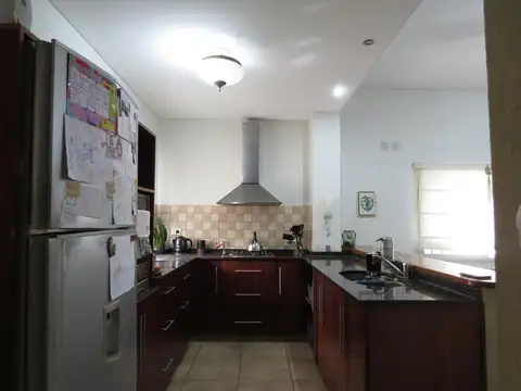 Casa en Venta en Capitan Bermudez, USD 160.000