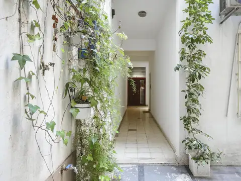 Depto Tipo Casa en Venta en Colegiales, USD 200.000