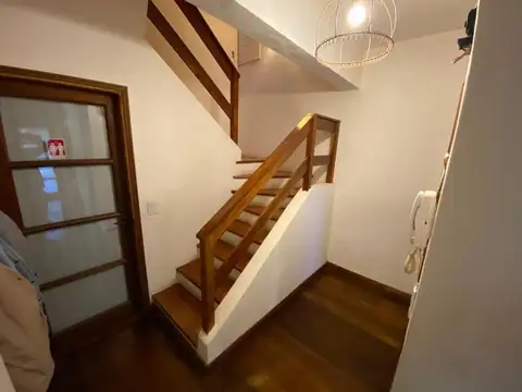 Casa en Venta con 4 cocheras