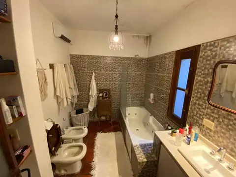 CASA QUINTA EN VENTA - Parque Leloir