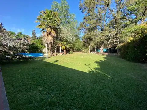 CASA QUINTA EN VENTA - Parque Leloir