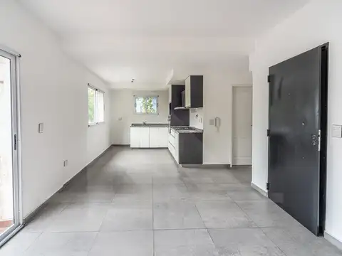 Depto Tipo Casa 3 ambientes con 1 baño