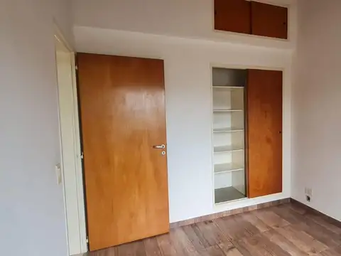 Alquiler de duplex en Castelar Norte,