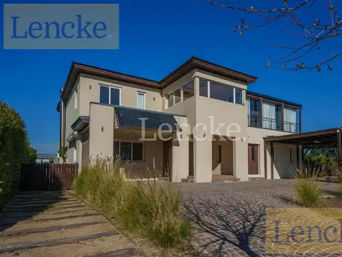 Casa en Venta de 4 dormitorios