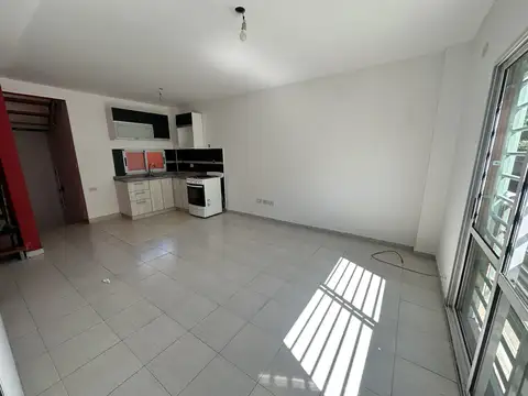 PH 2 AMBIENTES CON COCHERA, EXCELENTE UBICACION