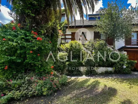 Casa 5 ambientes con 2 baños