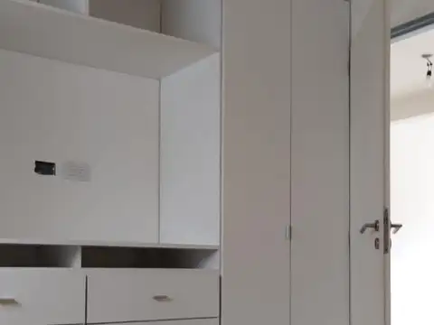 Alquiler Hermoso Departamento 2 Ambientes con Balcón en Villa Ortuzar.