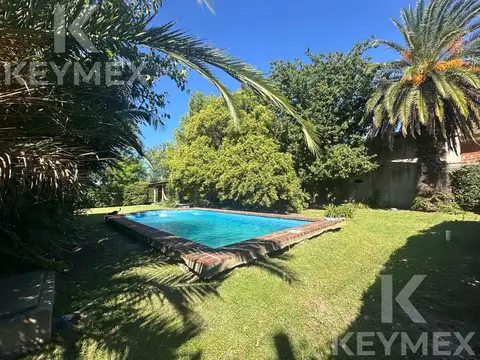 Casa con pileta y un dormitorio en venta en City Bell