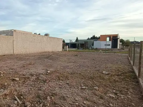 Terreno en Venta en Luzuriaga, USD 41.000