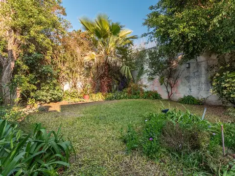 Casa  Venta  5 Amb. en San Martin Cochera + Jardín