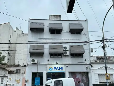 Arturo Illia  al 1100