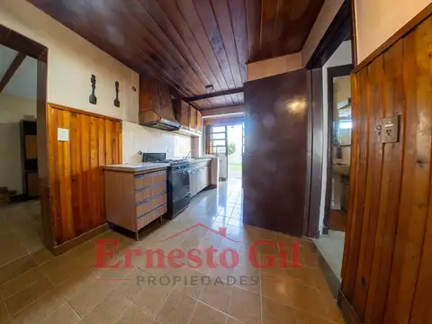 Casa 3 ambientes con 2 baños