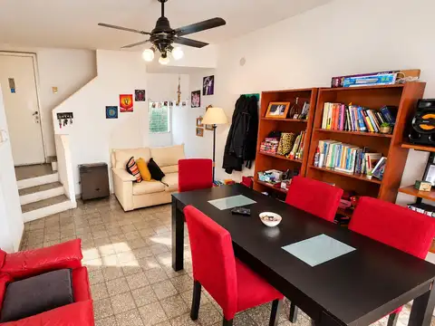 Depto Tipo Casa en Venta en Abasto, USD 65.000