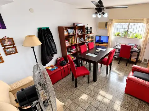 Depto Tipo Casa en Venta en Abasto, USD 65.000
