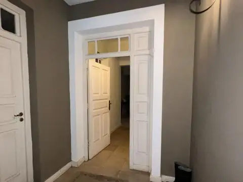 Casa en Venta con 6 cocheras