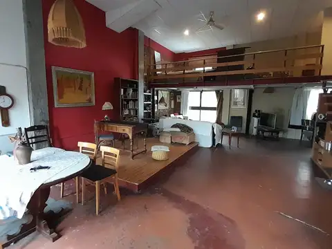 Depto Tipo Casa 2 ambientes con 1 baño