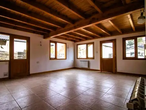 Depto Tipo Casa en Venta con 1 cocheras