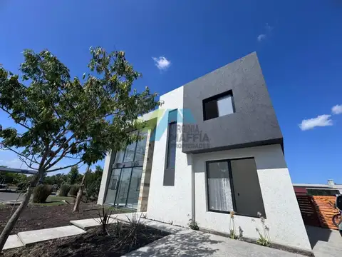 Casa en Venta en Pilar del Este - Santa Elena, USD 240.000