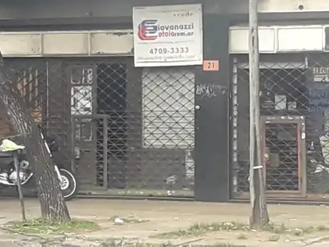 Local Comercial sobre Av. Mitre, Villa Martelli. Alto Tránsi