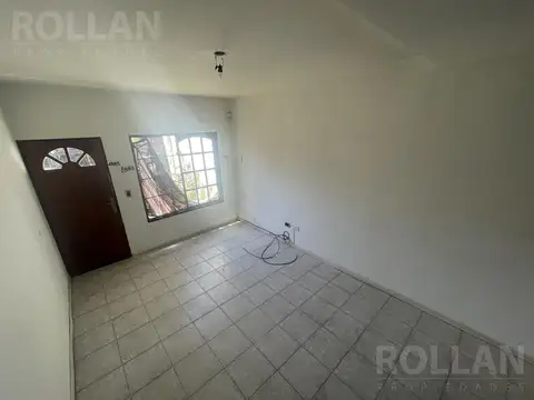 Chalet duplex 3 amb con ent auto y patio - Carapachay