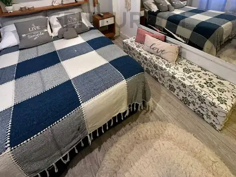 Depto Tipo Casa en Venta con 1 cocheras