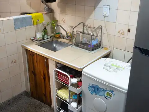 Depto Tipo Casa en Venta 80 años