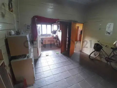 Mitre 600, Piso 0