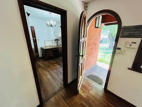 Casa 7 ambientes 5 habitaciones alquiler Temperley