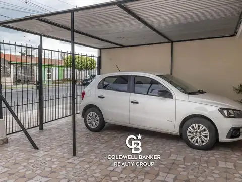 Casa 4 ambientes con 1 baño