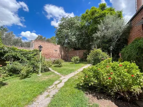 VENTA CASA AV. BANDERA DE LOS ANDES, MENDOZA