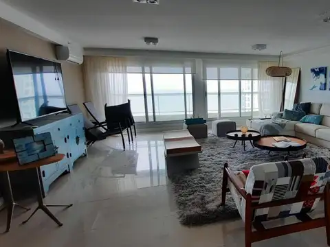 Departamento en Venta de 5 ambientes