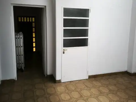 Local en Venta 67 años