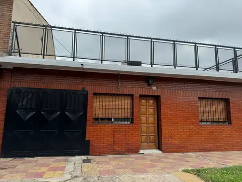 Venta casa en Loma Hermosa