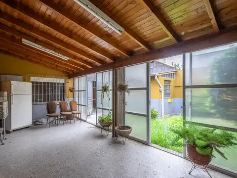 Casa s/lote propio todo en planta baja, garage, Villa Bosch