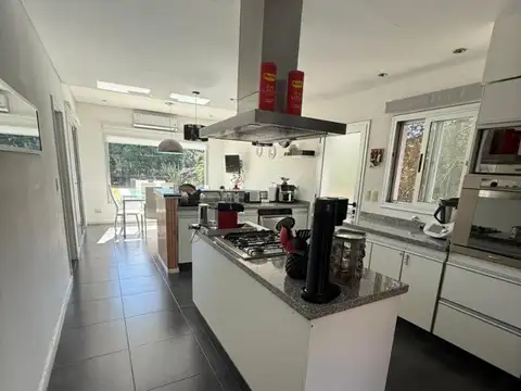 Casa en Venta en Los Sauces, USD 320.000