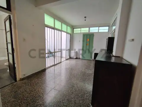 Calle 40 entre 4 y 5 400, Piso 0