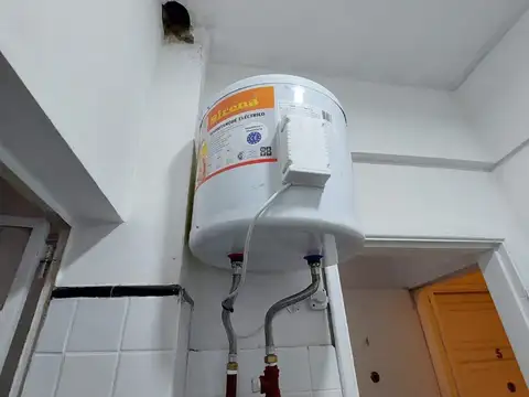 Cochabamba 2400, Piso PB