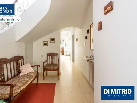 Casa 10 ambientes con 3 baños